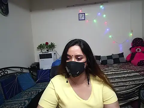 Snapshot of Arushisingh8888 chatting on February 16, 1:05 pm Arushisingh8888 online show from February 16, 1:05 pm