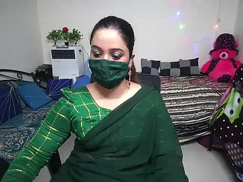 Snapshot of Arushisingh8888 chatting on February 21, 8:40 am Arushisingh8888 online show from February 21, 8:40 am