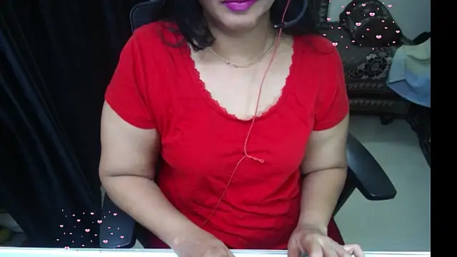 Snapshot of Arushisingh8888 chatting on June 14, 2:18 pm Arushisingh8888 online show from June 14, 2:18 pm
