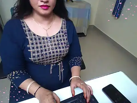 Snapshot of Arushisingh8888 chatting on October 4, 11:56 am Arushisingh8888 online show from October 4, 11:56 am