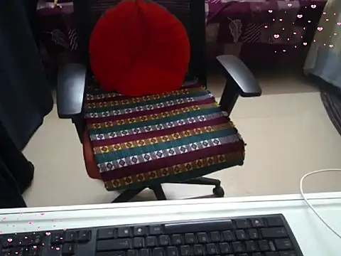 Arushisingh8888 online show from December 20, 12:52 pm