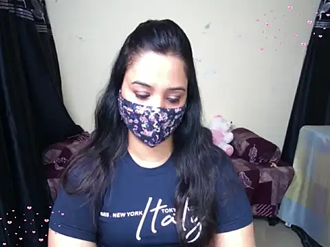 Arushisingh8888 online show from January 17, 12:42 pm