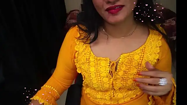 Snapshot of Arushisingh8888 chatting on July 7, 2:09 pm Arushisingh8888 online show from July 7, 2:09 pm