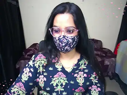 Arushisingh8888 online show from March 6, 8:15 pm