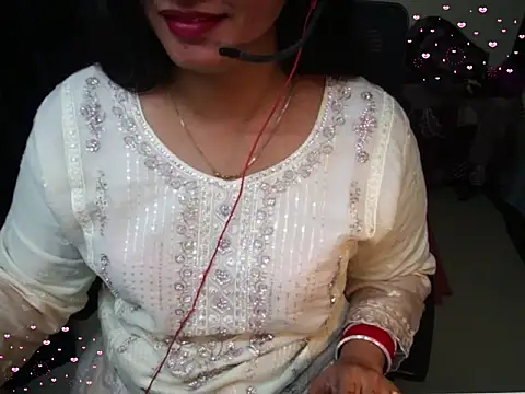 Arushisingh8888 online show from January 18, 5:16 pm