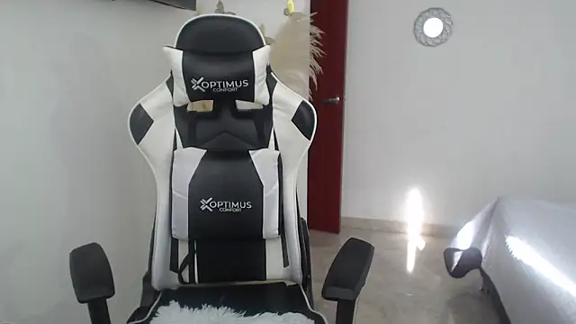 Snapshot of samy_vsn chatting on May 23, 8:52 pm samy vsn online show from May 23, 8:52 pm