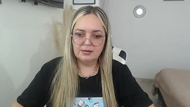 samy vsn online show from April 18, 6:32 pm