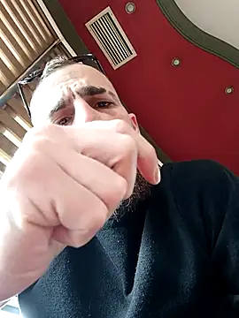 Antonio Vatooo online show from April 14, 7:02 am