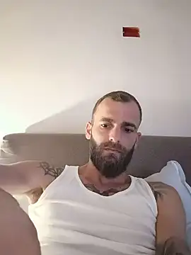 Antonio Vatooo online show from May 4, 6:44 pm