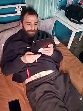 Antonio Vatooo online show from February 24, 7:30 pm