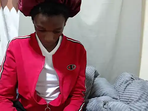 khakiline online show from September 25, 5:41 pm