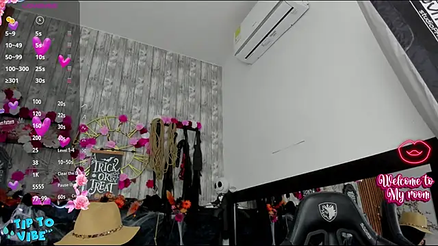 Snapshot of Neko_Misaki chatting on October 16, 12:13 pm Neko Misaki online show from October 16, 12:13 pm
