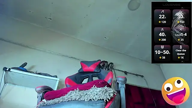 Snapshot of Trixy_star_horney chatting on December 3, 2:45 am Trixy star horney online show from December 3, 2:45 am