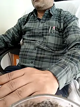 Snapshot of Hot-man39 chatting on February 2, 9:18 am Hot-man39 online show from February 2, 9:18 am