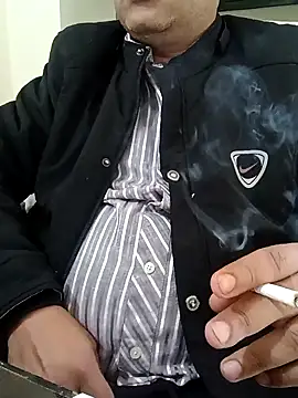 Snapshot of Hot-man39 chatting on December 28, 6:17 am Hot-man39 online show from December 28, 6:17 am