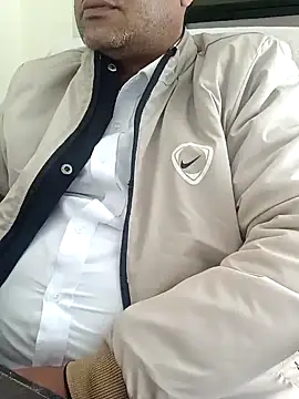 Snapshot of Hot-man39 chatting on December 17, 8:34 am Hot-man39 online show from December 17, 8:34 am