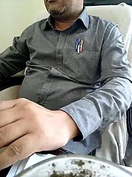 Snapshot of Hot-man39 chatting on February 9, 7:48 am Hot-man39 online show from February 9, 7:48 am