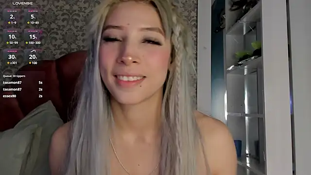 Samantha cp  online show from March 13, 3:17 pm