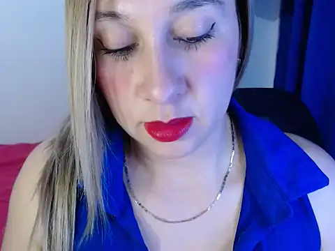 Dana idagiraldo37 online show from February 19, 8:20 pm