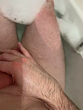 Snapshot of bchriss chatting on December 16, 6:01 pm bchriss online show from December 16, 6:01 pm