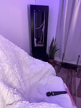 BellaNaye  online show from February 14, 10:06 am