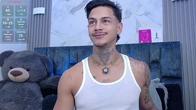 JAYCOB00 online show from June 28, 2:18 am