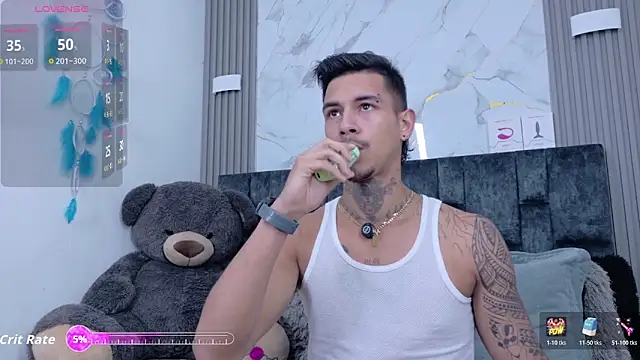 JAYCOB00 online show from February 1, 5:22 pm