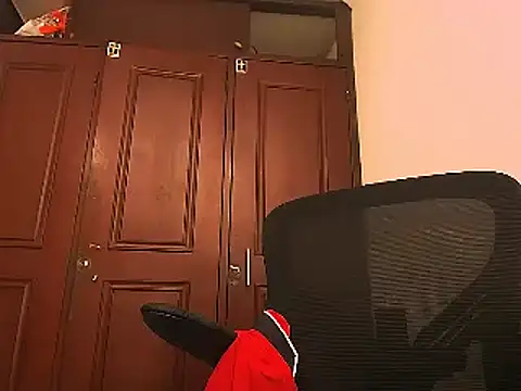 latinhot9631 online show from February 7, 1:35 am