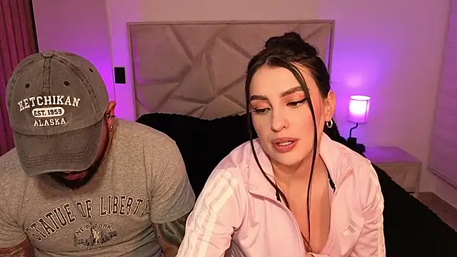 Snapshot of teseo_and_afroditha_ chatting on July 2, 2:23 am teseo and afroditha online show from July 2, 2:23 am