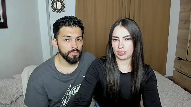 Snapshot of teseo_and_afroditha_ chatting on March 12, 5:35 am teseo and afroditha online show from March 12, 5:35 am