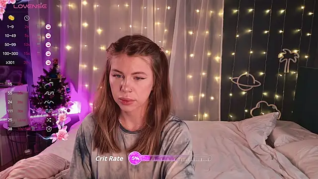 Snapshot of KristinaMoon chatting on February 5, 5:14 am KristinaMoon online show from February 5, 5:14 am