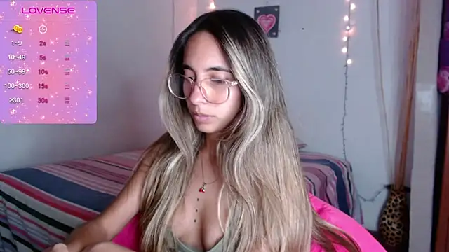 MitchWilson1 online show from November 11, 10:47 pm