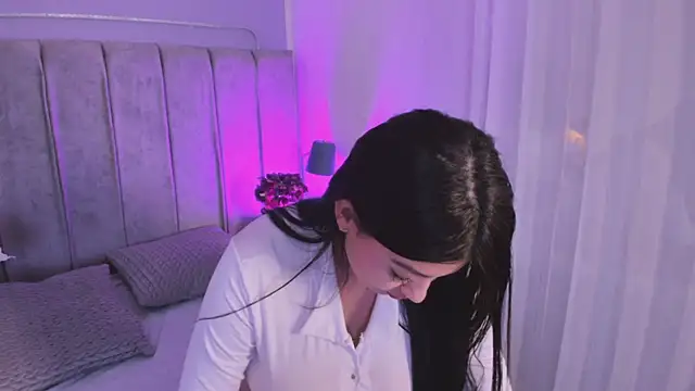 EvaaStevens online show from November 28, 1:11 pm