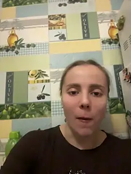 Snapshot of AlisaKissss chatting on May 4, 6:33 pm AlisaKissss online show from May 4, 6:33 pm