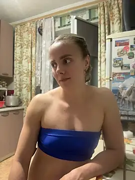 Snapshot of AlisaKissss chatting on June 23, 7:23 pm AlisaKissss online show from June 23, 7:23 pm