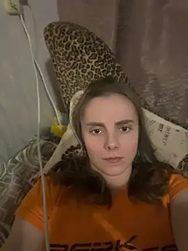 Snapshot of AlisaKissss chatting on May 7, 7:06 pm AlisaKissss online show from May 7, 7:06 pm