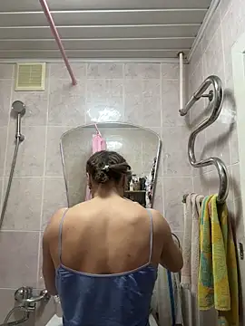 AlisaKissss online show from December 3, 7:30 am