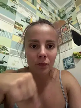 Snapshot of AlisaKissss chatting on July 22, 6:43 pm AlisaKissss online show from July 22, 6:43 pm