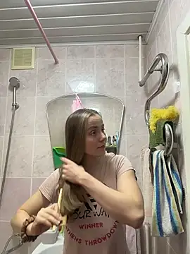 AlisaKissss online show from February 20, 8:00 pm