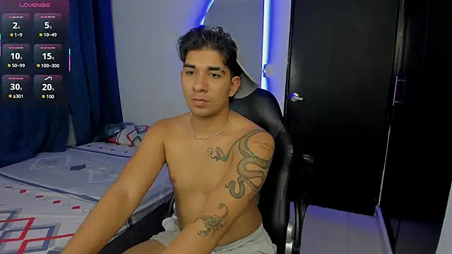 valentino santoss online show from October 9, 2:56 am