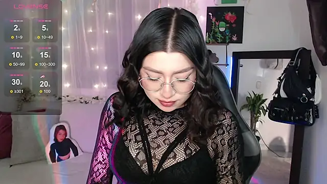 mily thomson b  online show from October 2, 2:59 am