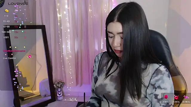 mily thomson b  online show from April 5, 10:16 pm