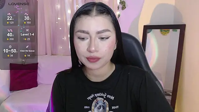 Snapshot of mily_thomson_b_ chatting on June 12, 10:51 pm mily thomson b online show from June 12, 10:51 pm