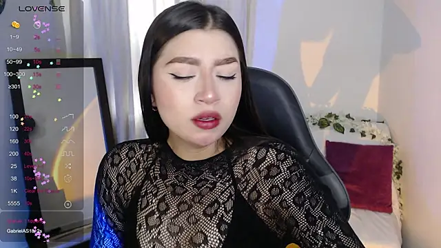 mily thomson b  online show from April 12, 3:59 pm