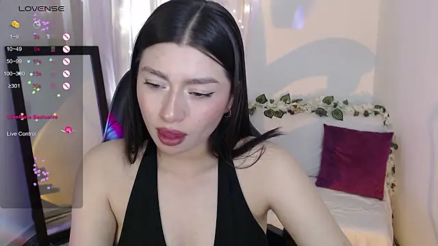 mily thomson b  online show from March 24, 9:26 pm