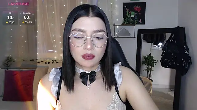 mily thomson b  online show from September 8, 9:36 pm