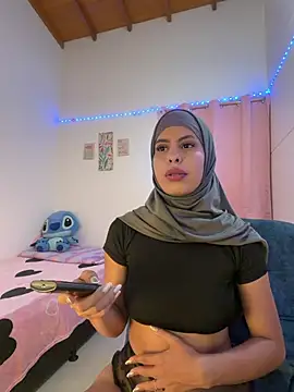 JannaNader12 online show from April 22, 11:00 pm