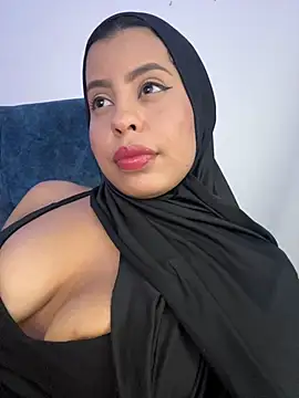 Snapshot of JannaNader12 chatting on February 8, 2:15 am JannaNader12 online show from February 8, 2:15 am