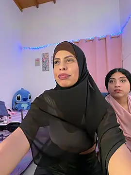 Snapshot of JannaNader12 chatting on May 19, 11:34 pm JannaNader12 online show from May 19, 11:34 pm
