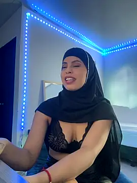 Snapshot of JannaNader12 chatting on October 22, 11:25 pm JannaNader12 online show from October 22, 11:25 pm